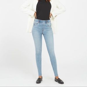 Spanx Ankle Skinny Jeans, Light Vintage Wash Size Large